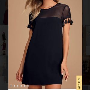 LULUs “iced latte” black shift dress!